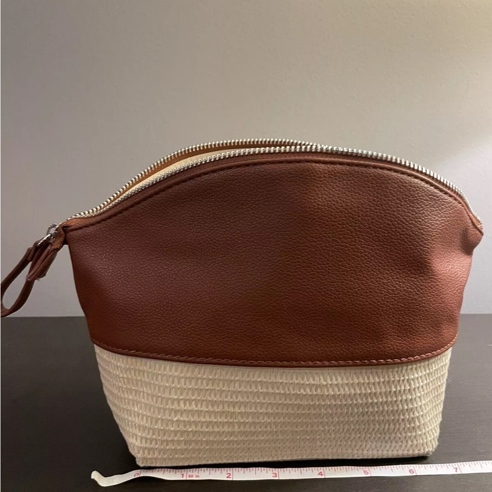 Bluemercury Makeup Bag Lined Raffia Zippered NEW 7x3x3
